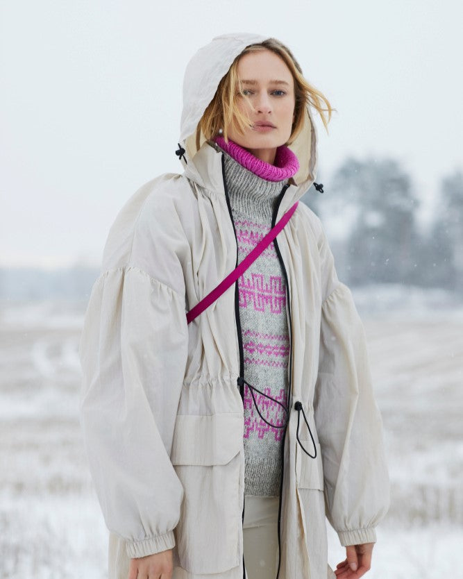 Fjæregenser i fivel | Rauma | Strikkepakke