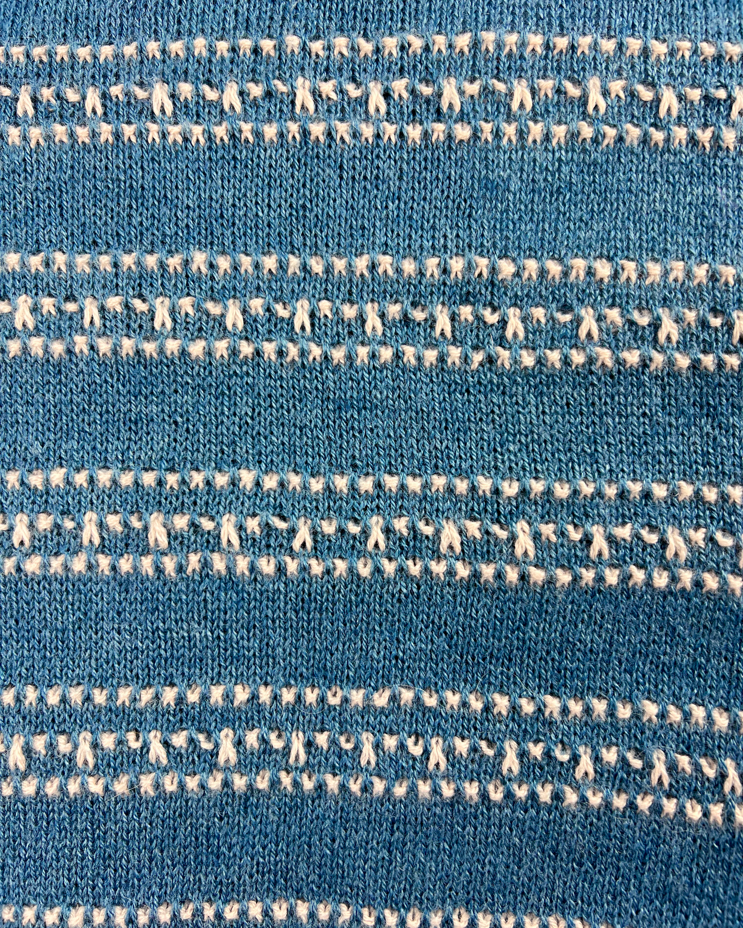 Mønstret genser | Permin | Strikkepakke