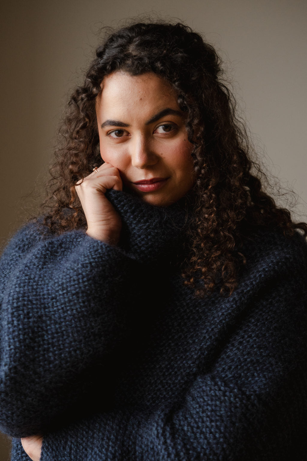 Forår No 1 (Blåne) - Boxy Unisex genser i rillestrikk | Hillesvåg x Augustins | Strikkepakke