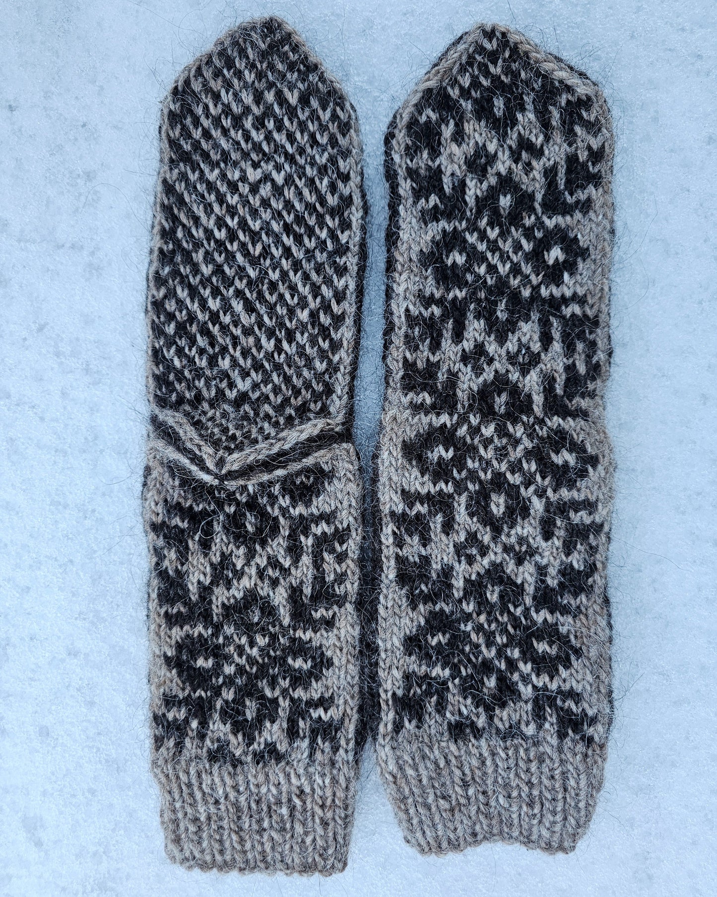 Snøblomst tøfler i alafosslopi | Ulltråd | Strikkepakke