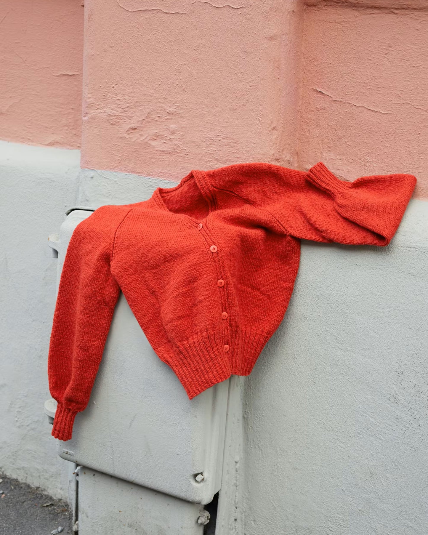 Den delikate raglanjakka | Rauma | Strikkepakke