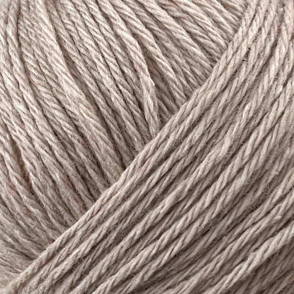 Berta | by Permin