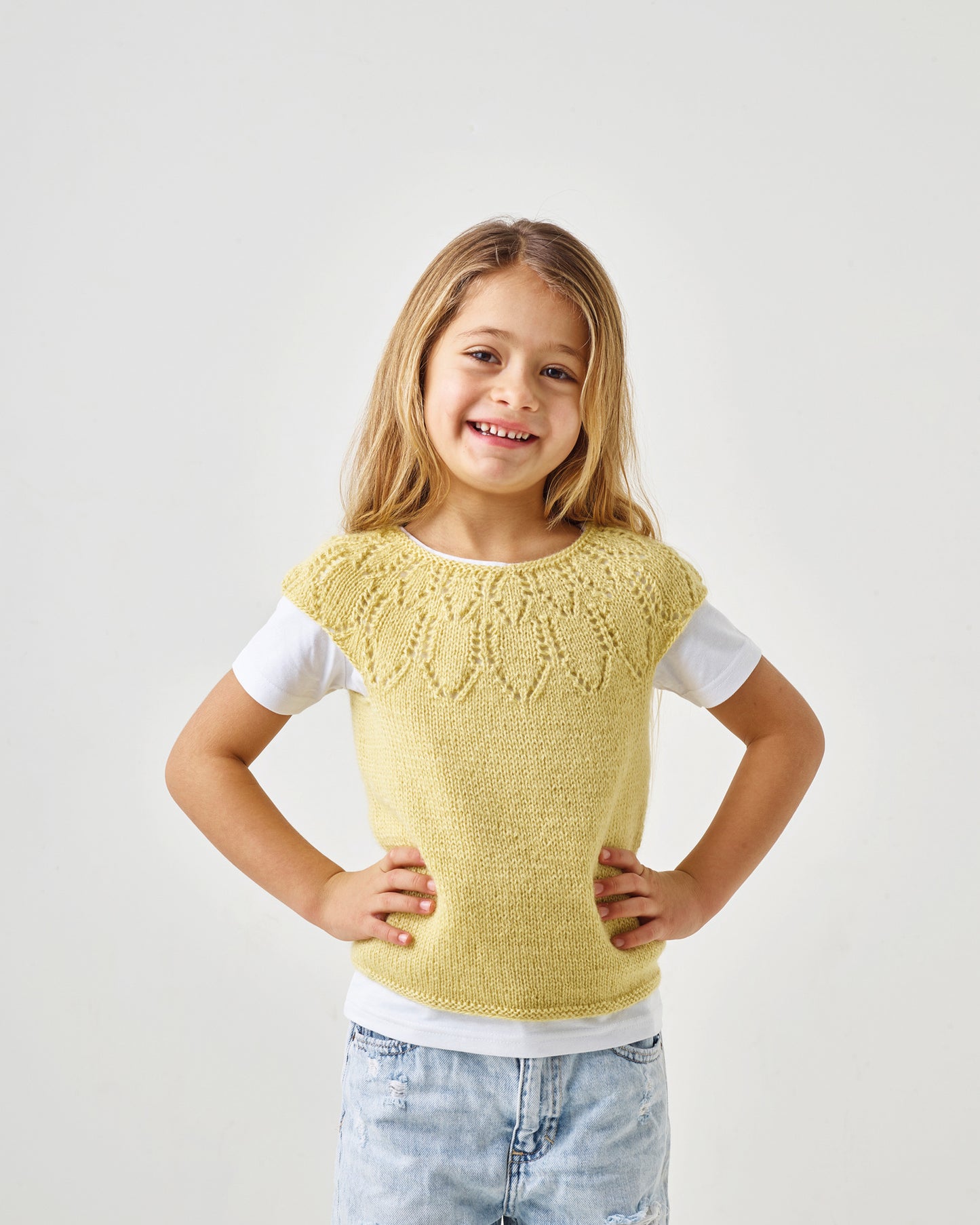 Leonora topp m/hullmønster | by Permin | Strikkepakke