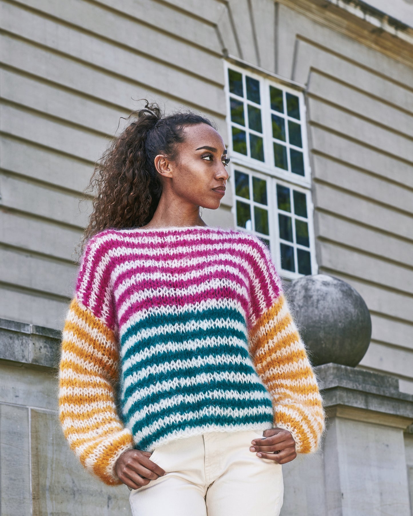 Bella stripet genser 2. tråd | by Permin | Strikkepakke