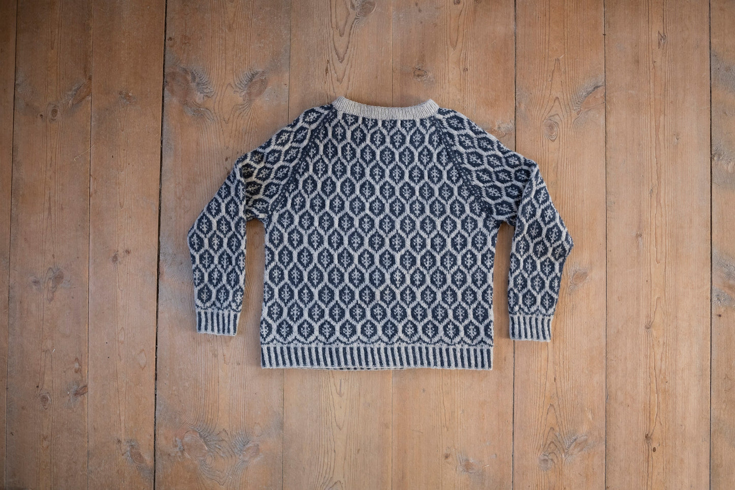 Lövfall raglangenser | Järbo | Strikkepakke