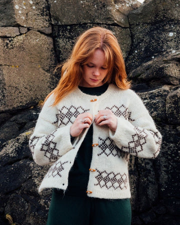 Ragnhild cardigan - Færøysk jakke/kofte | Navia | Strikkepakke