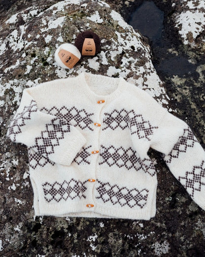 Ragnhild cardigan - Færøysk jakke/kofte | Navia | Strikkepakke