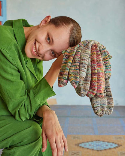 017-001 Sneaker Socks | Lang Yarns
