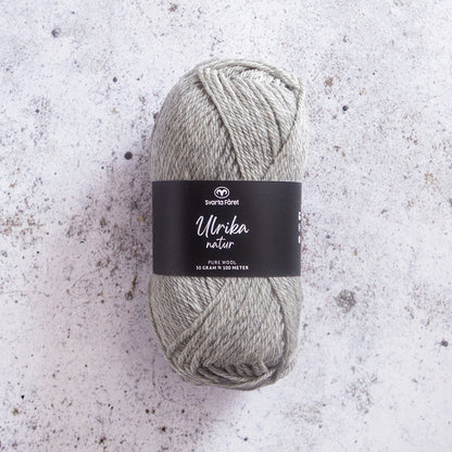 Svarta Fåret Ulrika natur - 100% naturlig ullgarn - 50g nøste