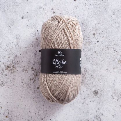 Svarta Fåret Ulrika natur - 100% naturlig ullgarn - 50g nøste