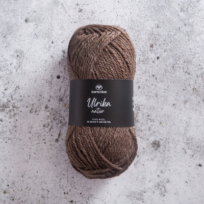 Svarta Fåret Ulrika natur - 100% naturlig ullgarn - 50g nøste