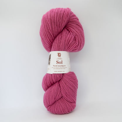 Hillesvåg Sol Lamullgarn – 100 % norsk lamull C1 Fin – 100 g/≈290 m