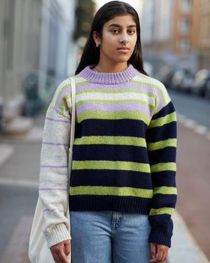 Uni stripegenser Genser ABC, lang modell | Rauma | Strikkepakke