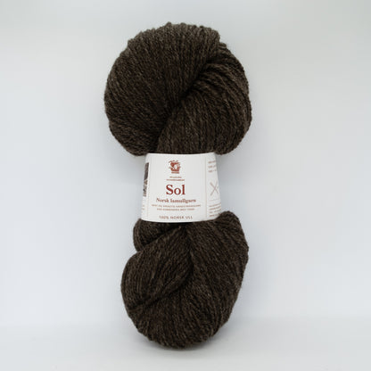 Hillesvåg Sol Lamullgarn – 100 % norsk lamull C1 Fin – 100 g/≈290 m