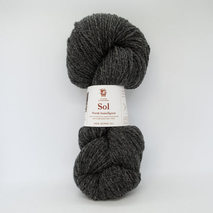 Hillesvåg Sol Lamullgarn – 100 % norsk lamull C1 Fin – 100 g/≈290 m