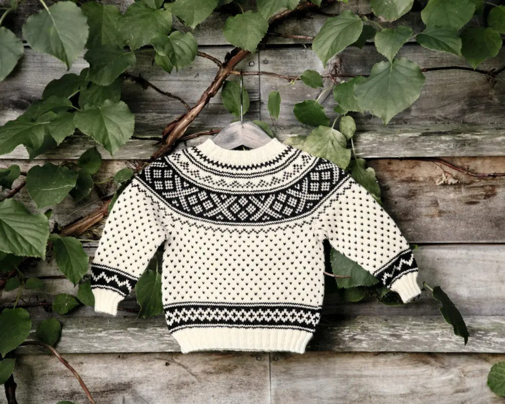 26-8 Setesdal genser og bukse til baby | Digital oppskrift