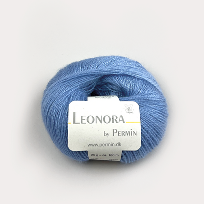 by Permin Leonora - 50% silke, 40% ull, 10% mohair - 25g = 180 m