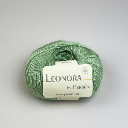 by Permin Leonora - 50% silke, 40% ull, 10% mohair - 25g = 180 m