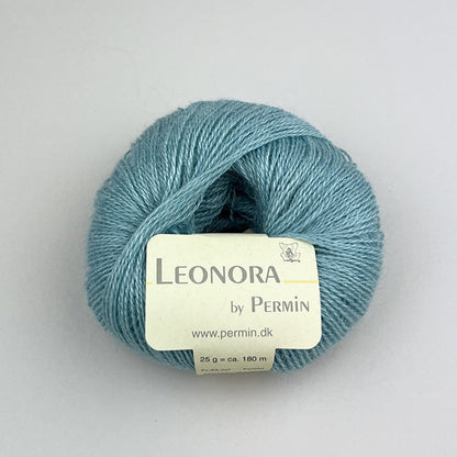 by Permin Leonora - 50% silke, 40% ull, 10% mohair - 25g = 180 m