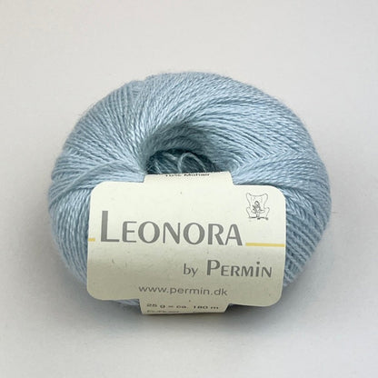 by Permin Leonora - 50% silke, 40% ull, 10% mohair - 25g = 180 m