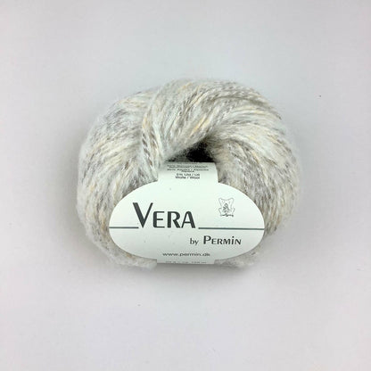 Vera by Permin – 65 % bomull / 30 % babyalpakka / 5 % merinoull – 50 g