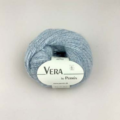 Vera by Permin – 65 % bomull / 30 % babyalpakka / 5 % merinoull – 50 g