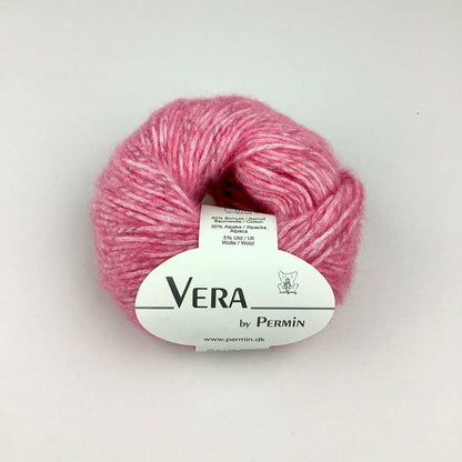 Vera by Permin – 65 % bomull / 30 % babyalpakka / 5 % merinoull – 50 g