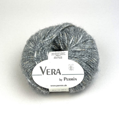 Vera by Permin – 65 % bomull / 30 % babyalpakka / 5 % merinoull – 50 g