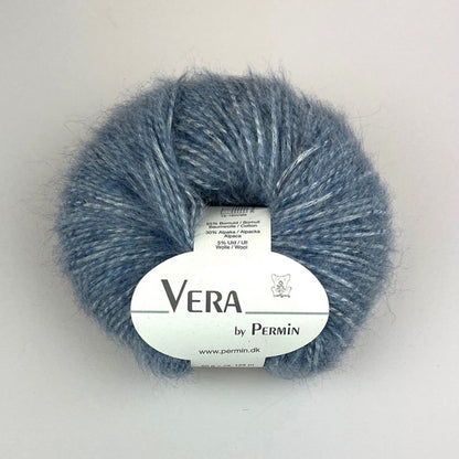 Vera by Permin – 65 % bomull / 30 % babyalpakka / 5 % merinoull – 50 g