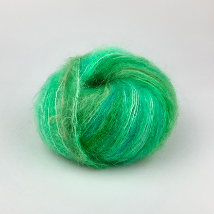 By Permin Bella Color – mohairblanding med mykt fargespill - 50 g = 145 m