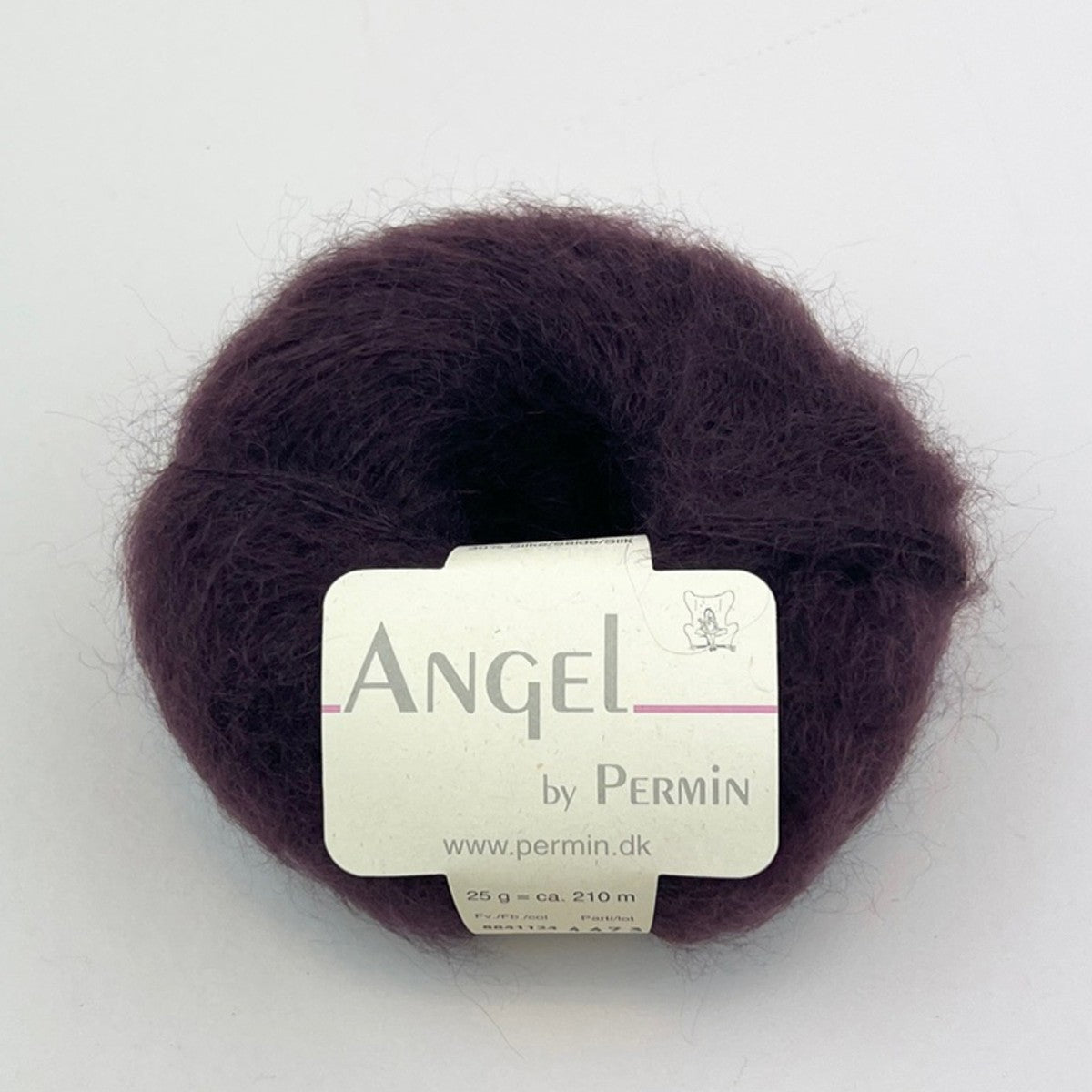 By Permin Angel – 70% Kid Mohair / 30% Silke – 25 g ≈ 210 m