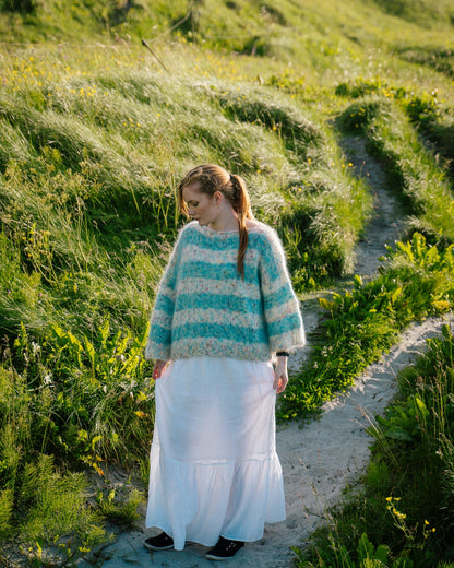 Bris genser i bella og luxury hand-dyed happiness | Ulltråd | Strikkepakke