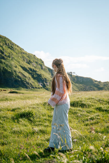 Bris genser i bella og luxury hand-dyed happiness | Ulltråd | Strikkepakke