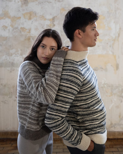 Efterår No 1 - unisex genser i Sol | Hillesvåg x Augustins | Strikkepakke