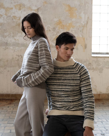 Efterår No 1 - unisex genser i Sol | Hillesvåg x Augustins | Strikkepakke