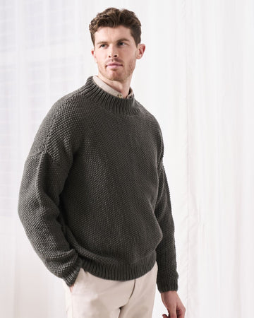 Oulton - ensfarget herregenser i merino soft | Mode Rowan | Strikkepakke