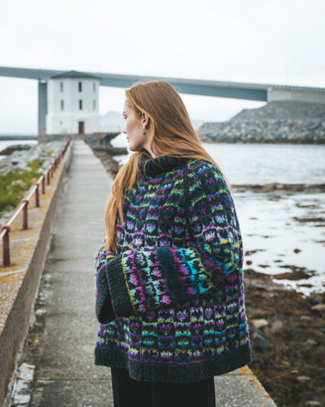 Petra oversize hjertegenser i malou light og cloud tweed | Ulltråd | Strikkepakke