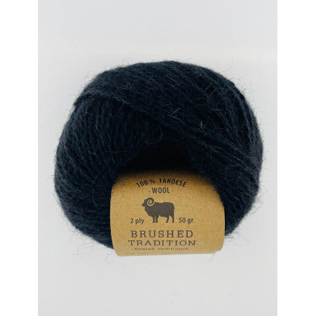 Navia Brushed Tradition – 100 % færøysk ull – 50 g