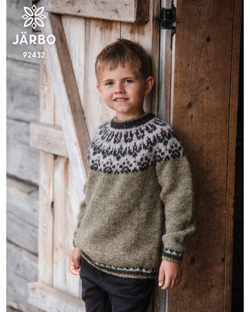 Slóðir barnegenser i lettlopi | Järbo | Strikkepakke