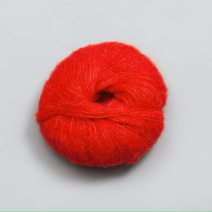 Rauma Alpaca Silk – 65 % babyalpakka, 25 % silke, 10 % ekstra fin merino – 25 g ≈ 200 m