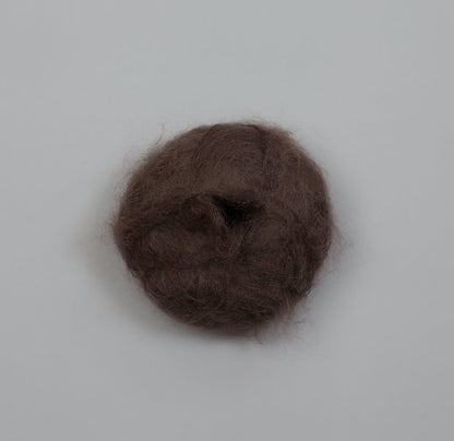 Rauma Plum – 70 % Super Kid Mohair / 30 % Polyamid – 25 g ≈ 250 m - utgående garn