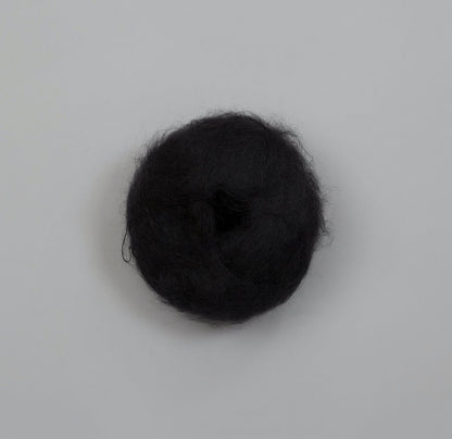 Rauma Plum – 70 % Super Kid Mohair / 30 % Polyamid – 25 g ≈ 250 m - utgående garn