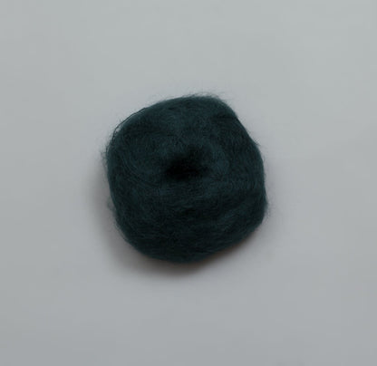 Rauma Plum – 70 % Super Kid Mohair / 30 % Polyamid – 25 g ≈ 250 m - utgående garn