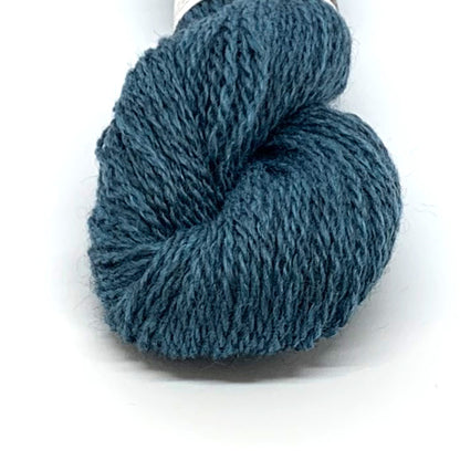 Hillesvåg Blåne – 100 % norsk pelsull – 100 g ≈ 114 m