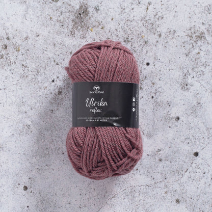 Svarta Fåret Ulrika Reflex – 88 % ull / 12 % polyester – 50 g ≈ 87 m