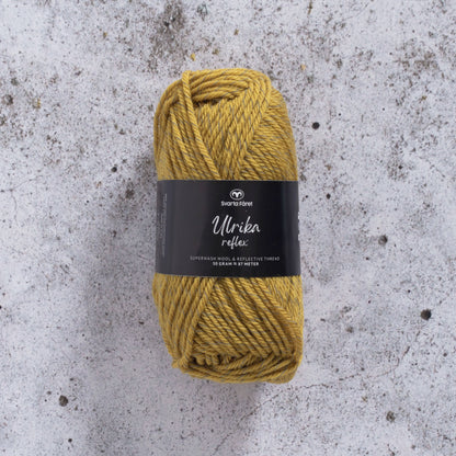 Svarta Fåret Ulrika Reflex – 88 % ull / 12 % polyester – 50 g ≈ 87 m