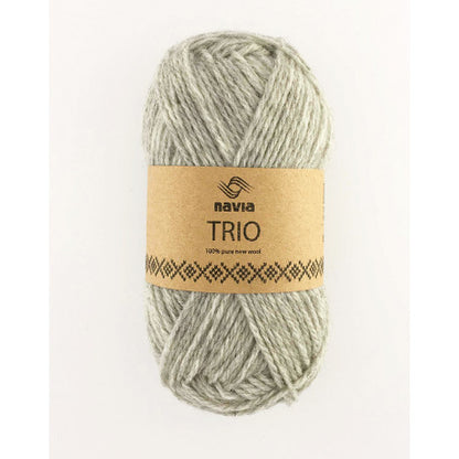 Navia Trio – Færøysk ull, Shetlandsull, Australsk lamull – 50 g ≈ 120 m
