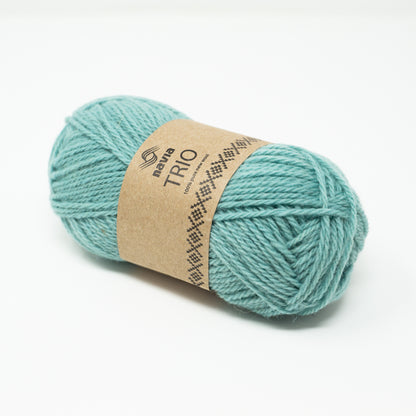 Navia Trio – Færøysk ull, Shetlandsull, Australsk lamull – 50 g ≈ 120 m