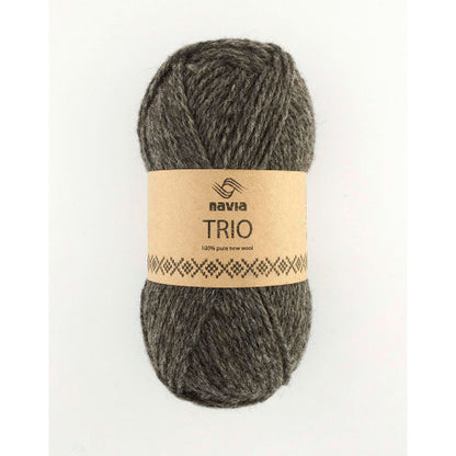 Navia Trio – Færøysk ull, Shetlandsull, Australsk lamull – 50 g ≈ 120 m