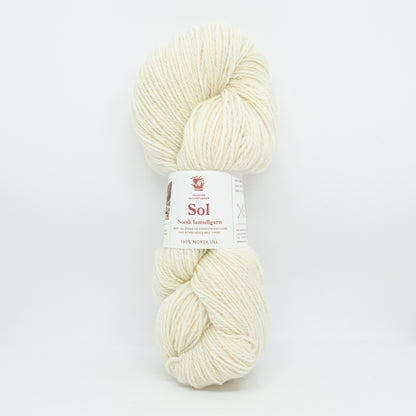 Hillesvåg Sol Lamullgarn – 100 % norsk lamull C1 Fin – 100 g/≈290 m